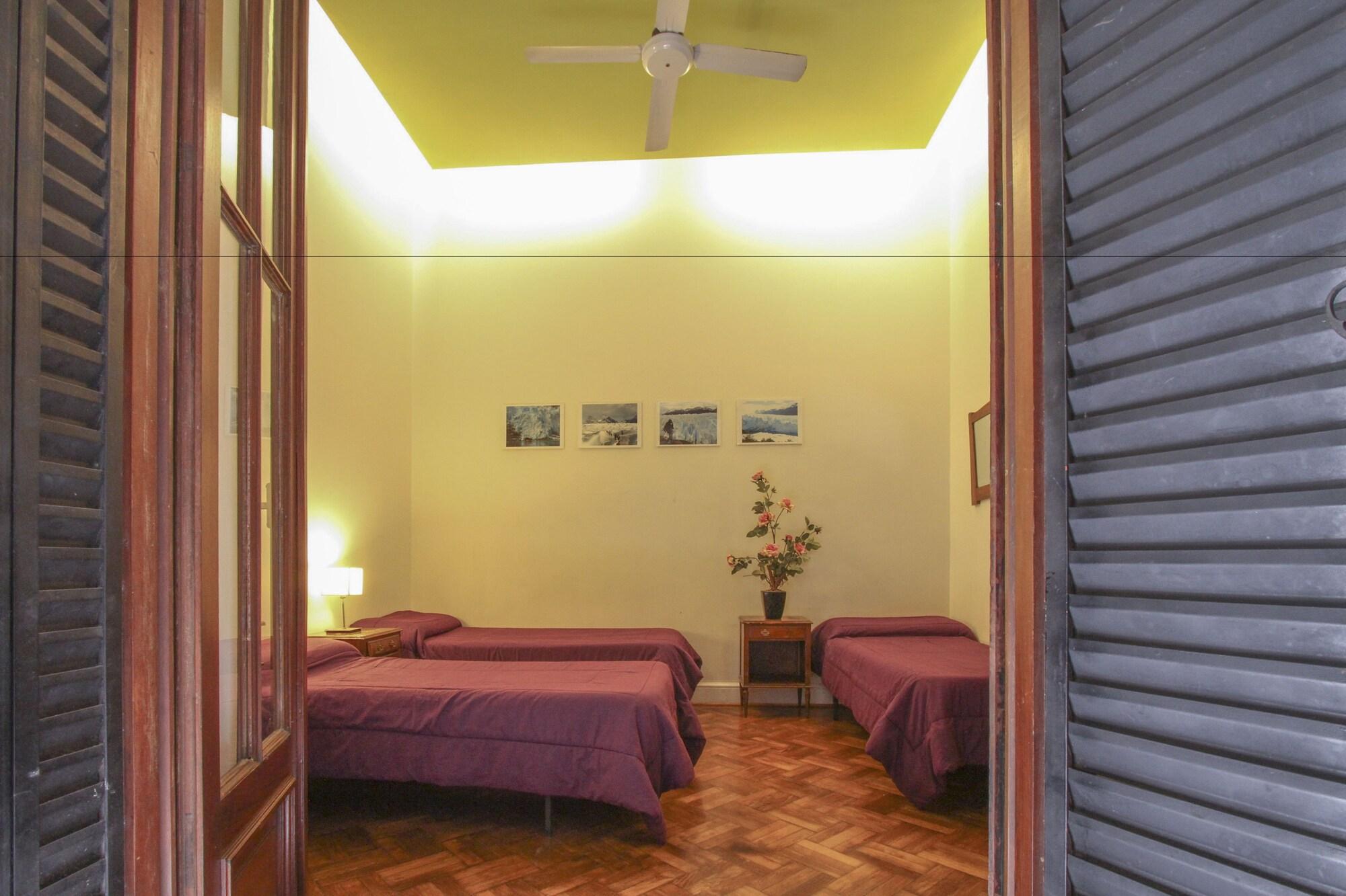 Milhouse Hostel Hipo Buenos Aires Exterior photo